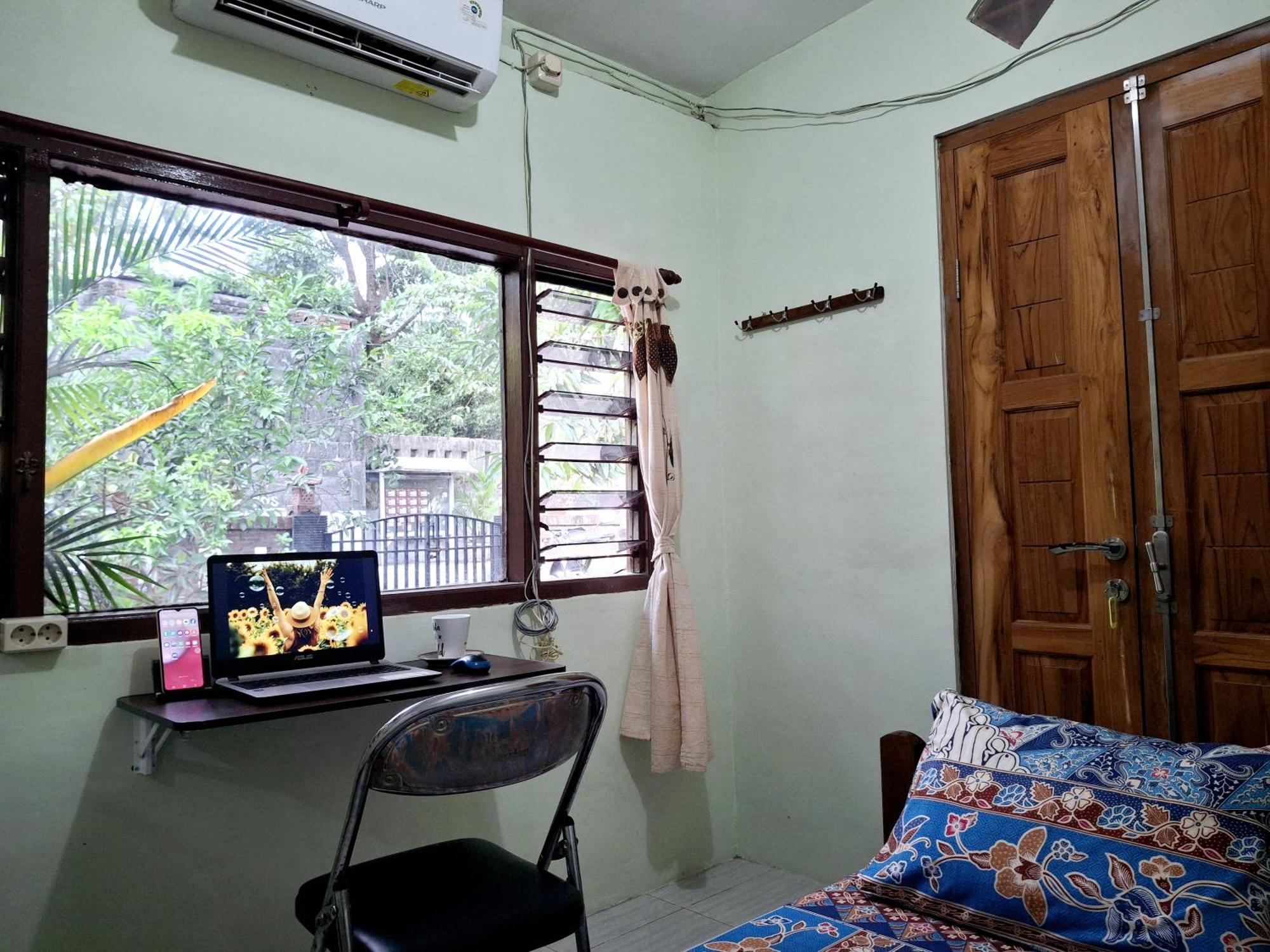 Ngampilan Backpacker Hostel Yogyakarta Exterior foto